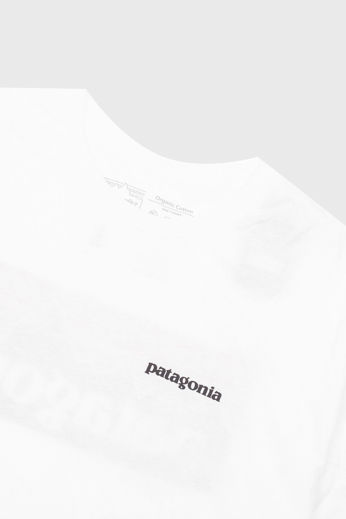 patagonia - P-6 logo Responsibili-Tee - White