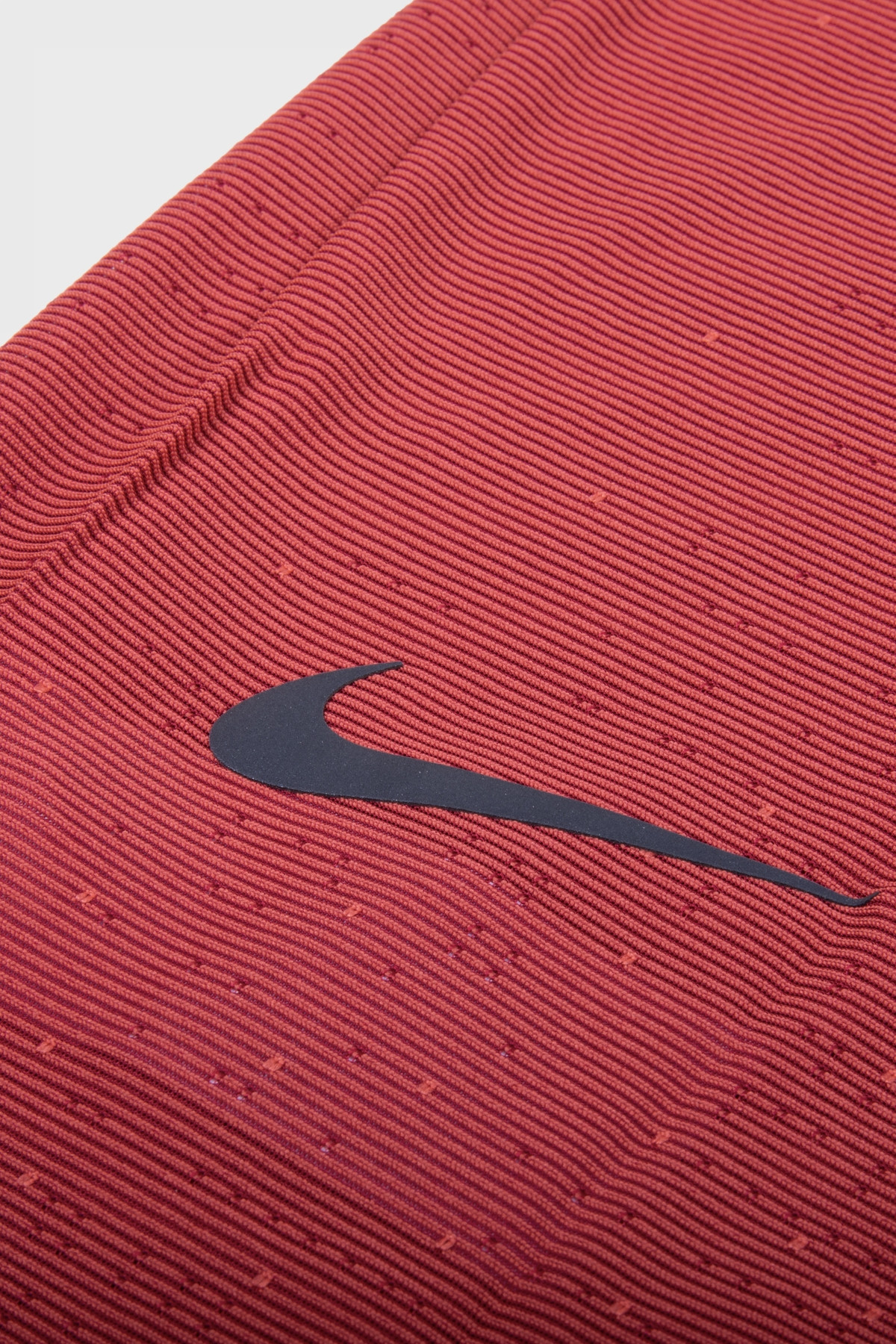 Nike - Tech Pack tee - red