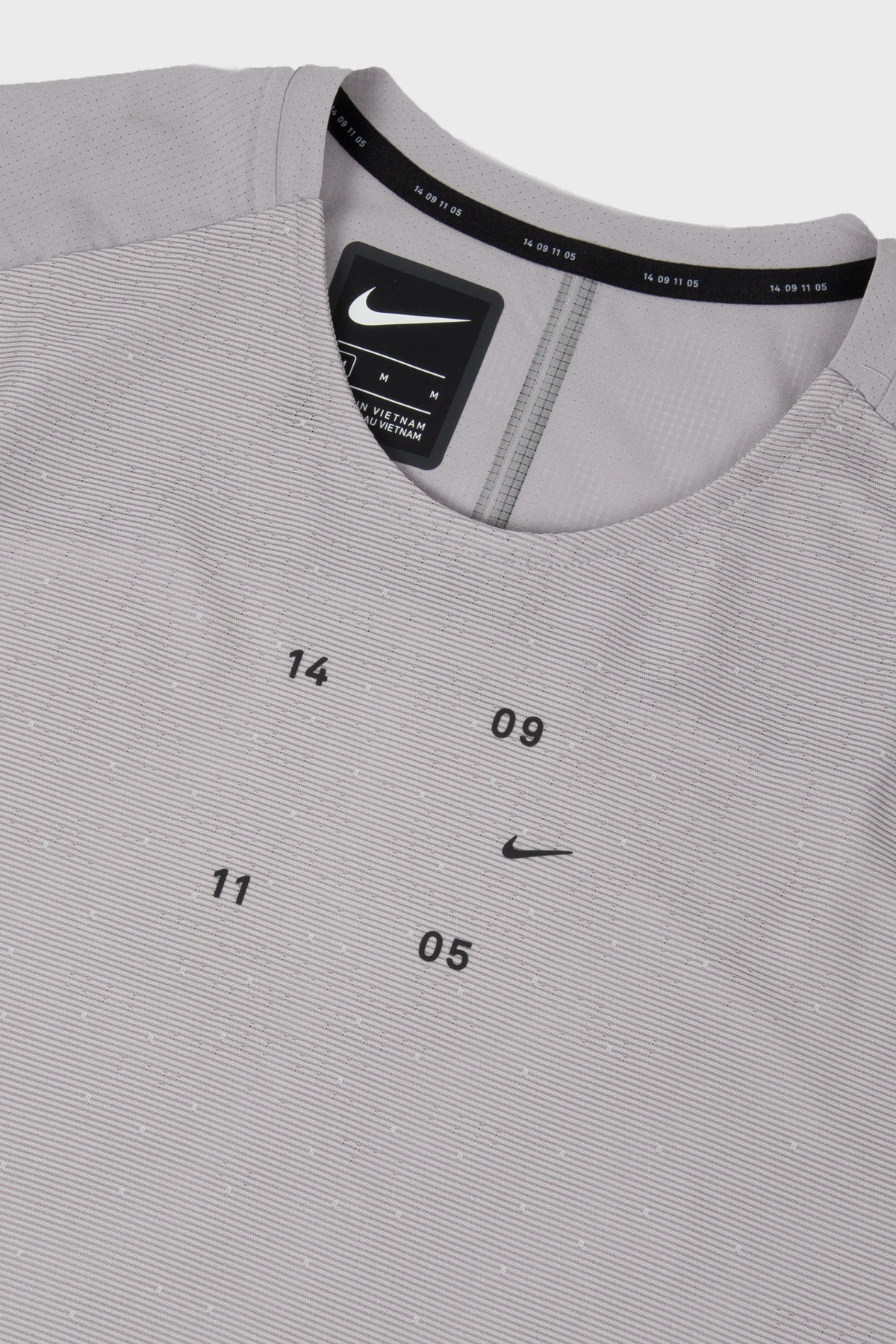 Nike - Tech Pack tee - Grey