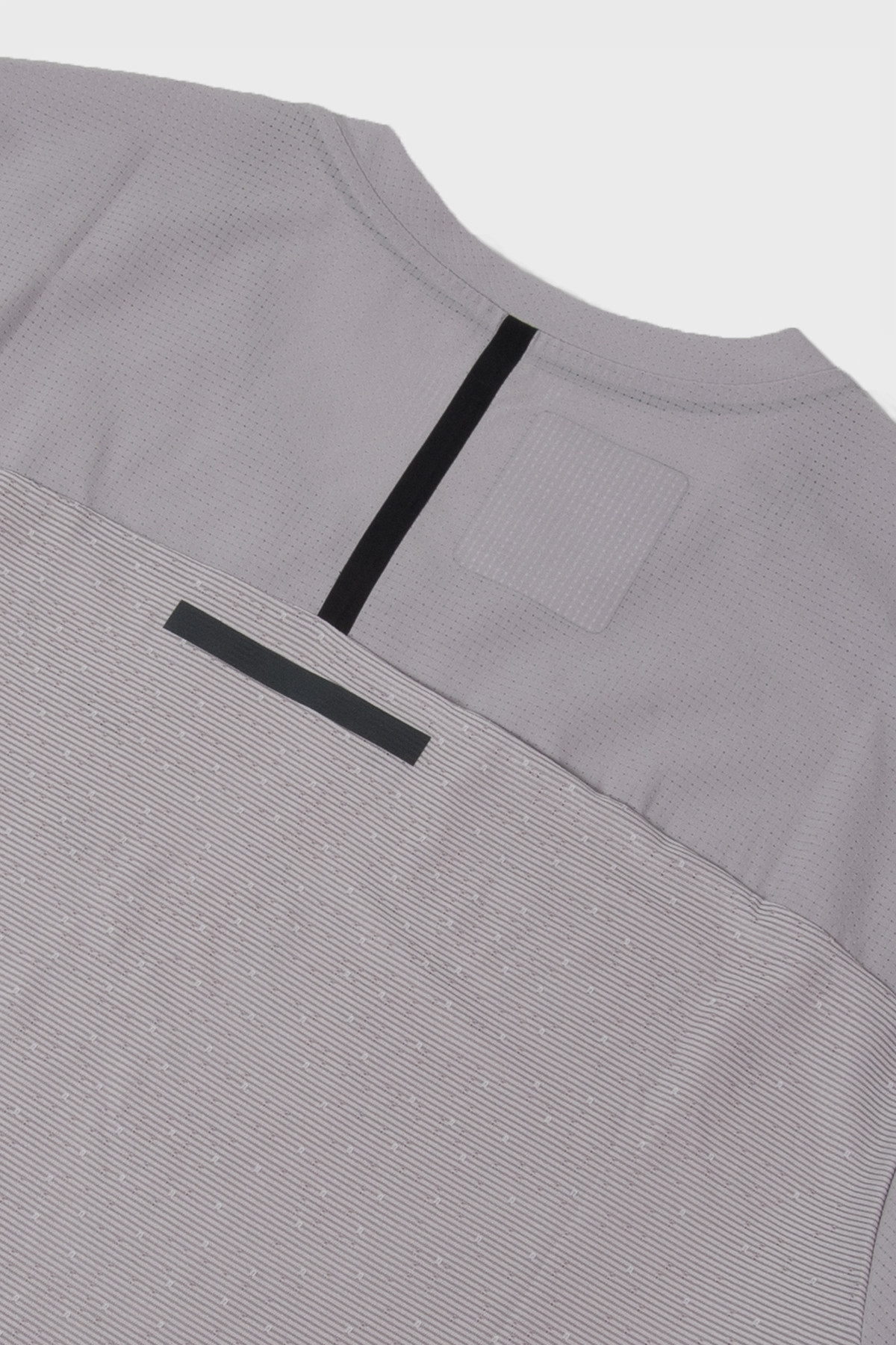 Nike - Tech Pack tee - Grey