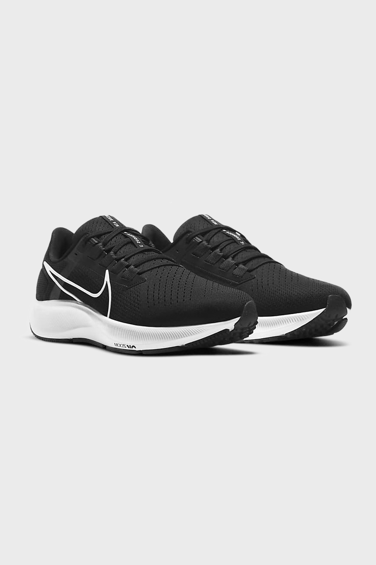 NIKE - Nike Air Zoom Pegasus 38 - BLACK WHITE