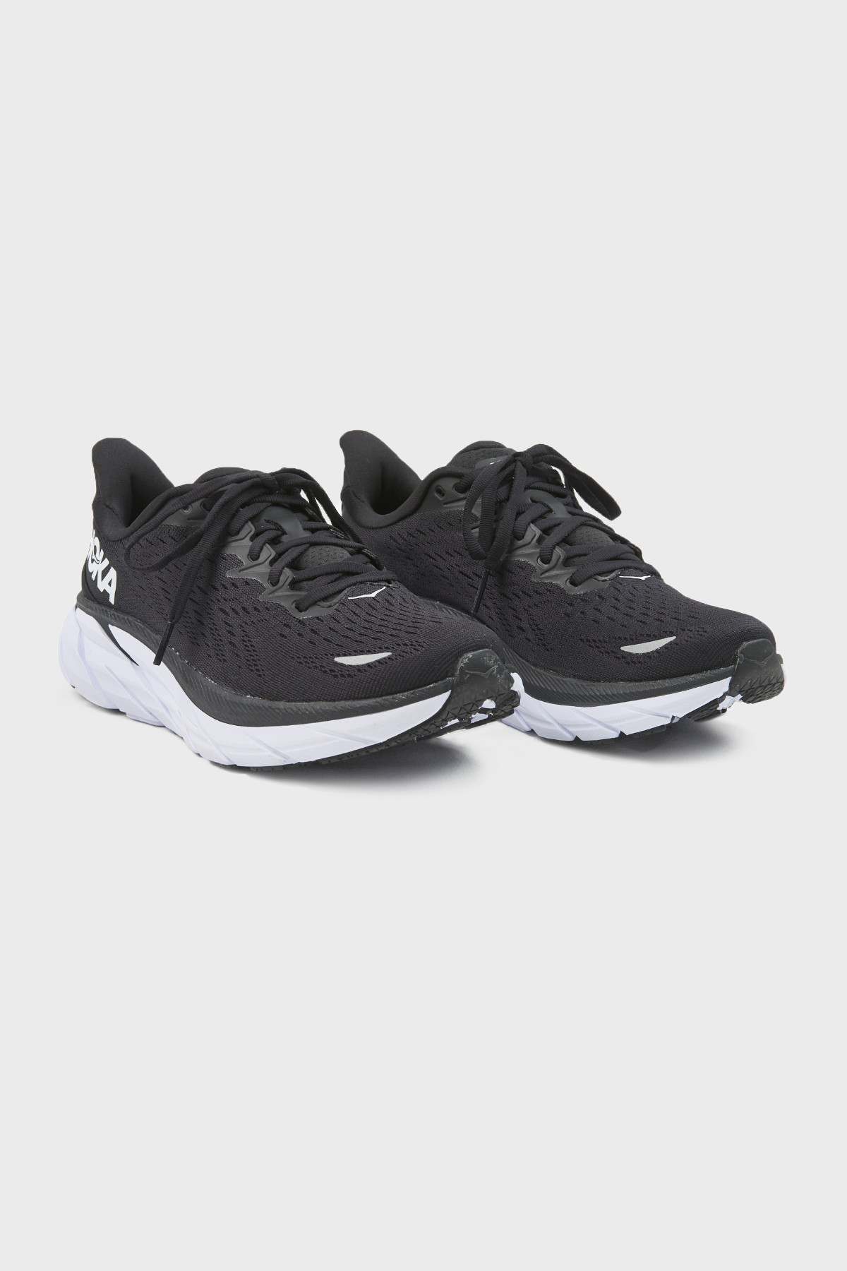 HOKA ONE ONE W - CLIFTON 8 - BLACK WHITE