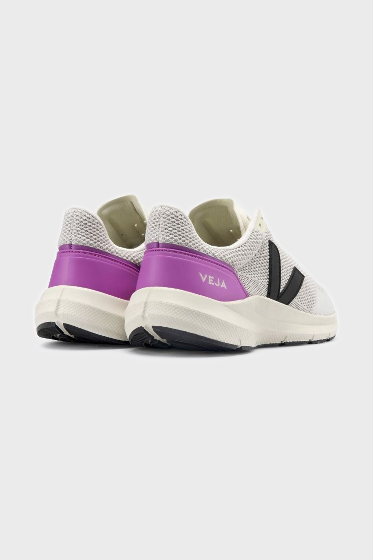 VEJA - MARLIN - BLACK ULTRAVIOLET
