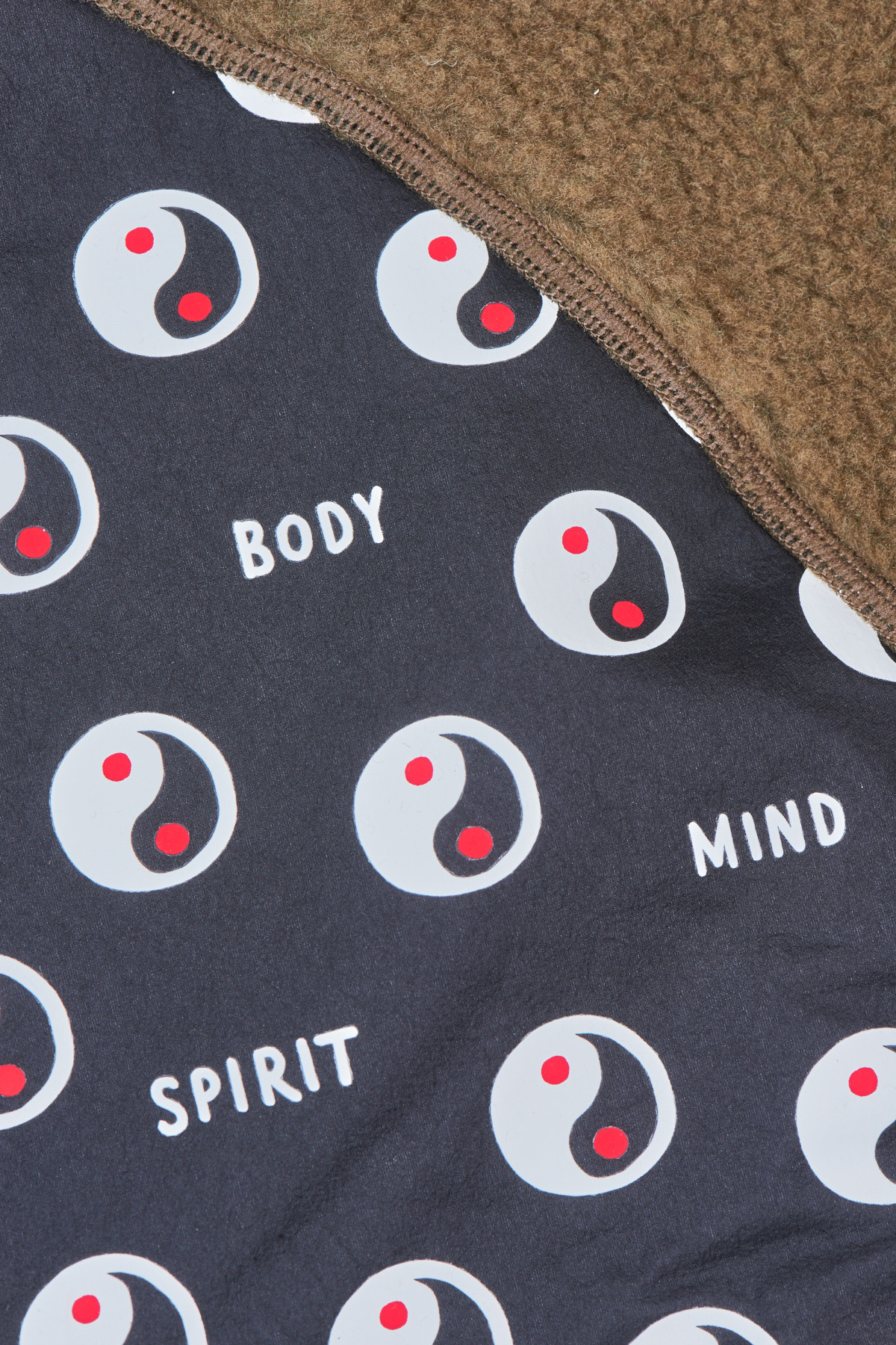 DISTRICT VISION - GREG CABIN FLEECE - MIND BODY SPIRIT