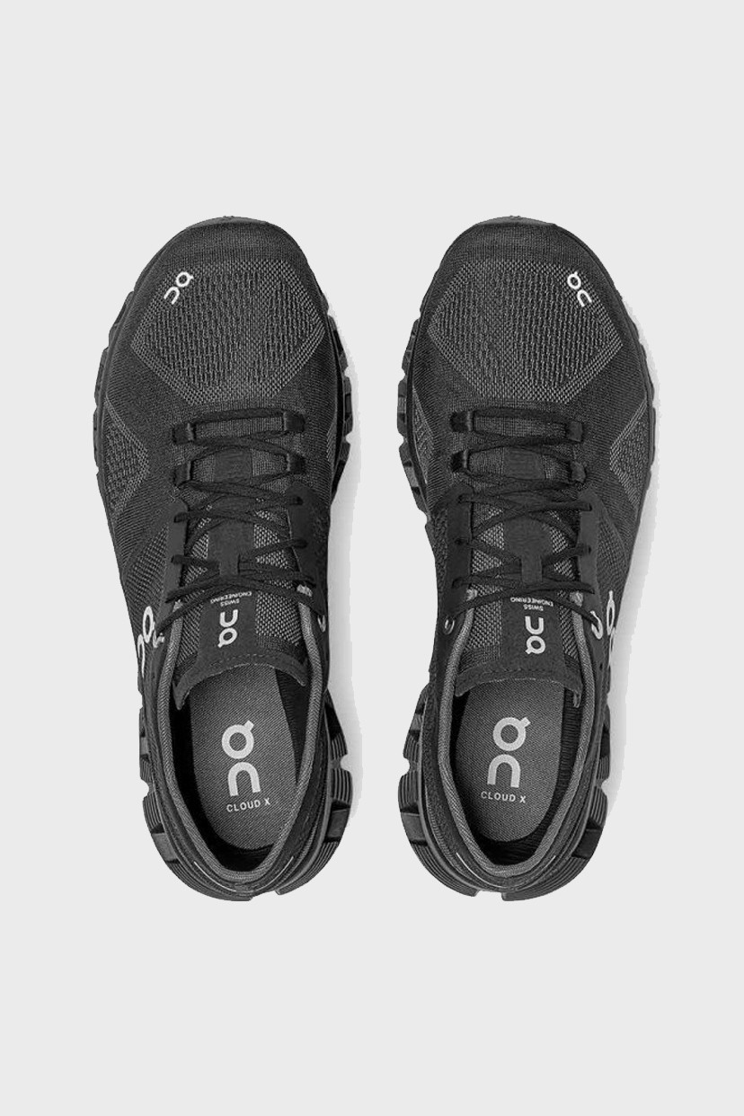 On W - Cloud X - Black Asphalt