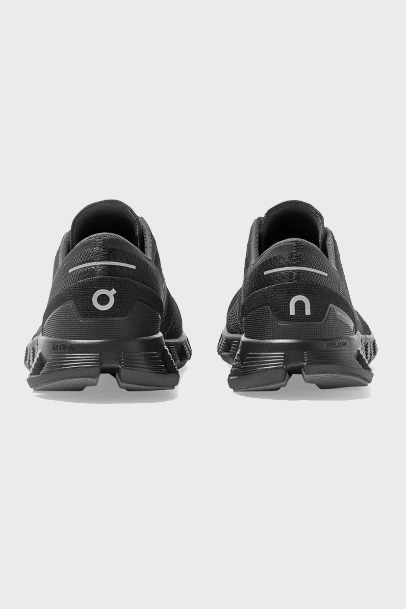 On W - Cloud X - Black Asphalt
