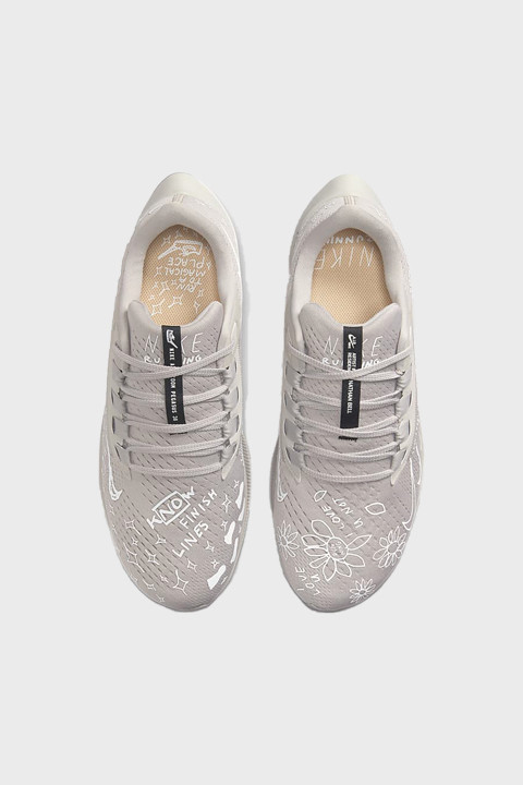 NIKE - AIR ZOOM PEGASUS 38 NB - COLLEGE GREY WHITE LIGHT