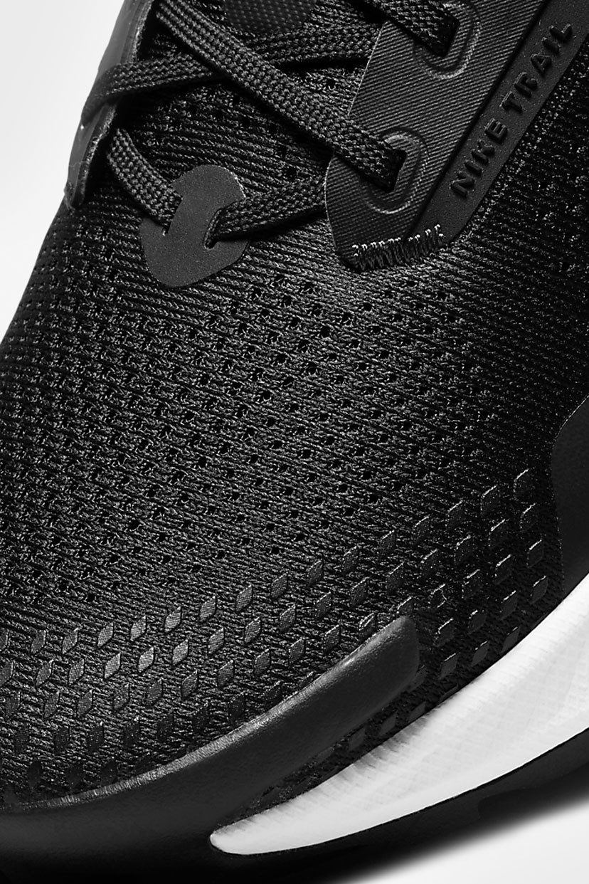 NIKE TRAIL W - PEGASUS TRAIL 3 - BLACK