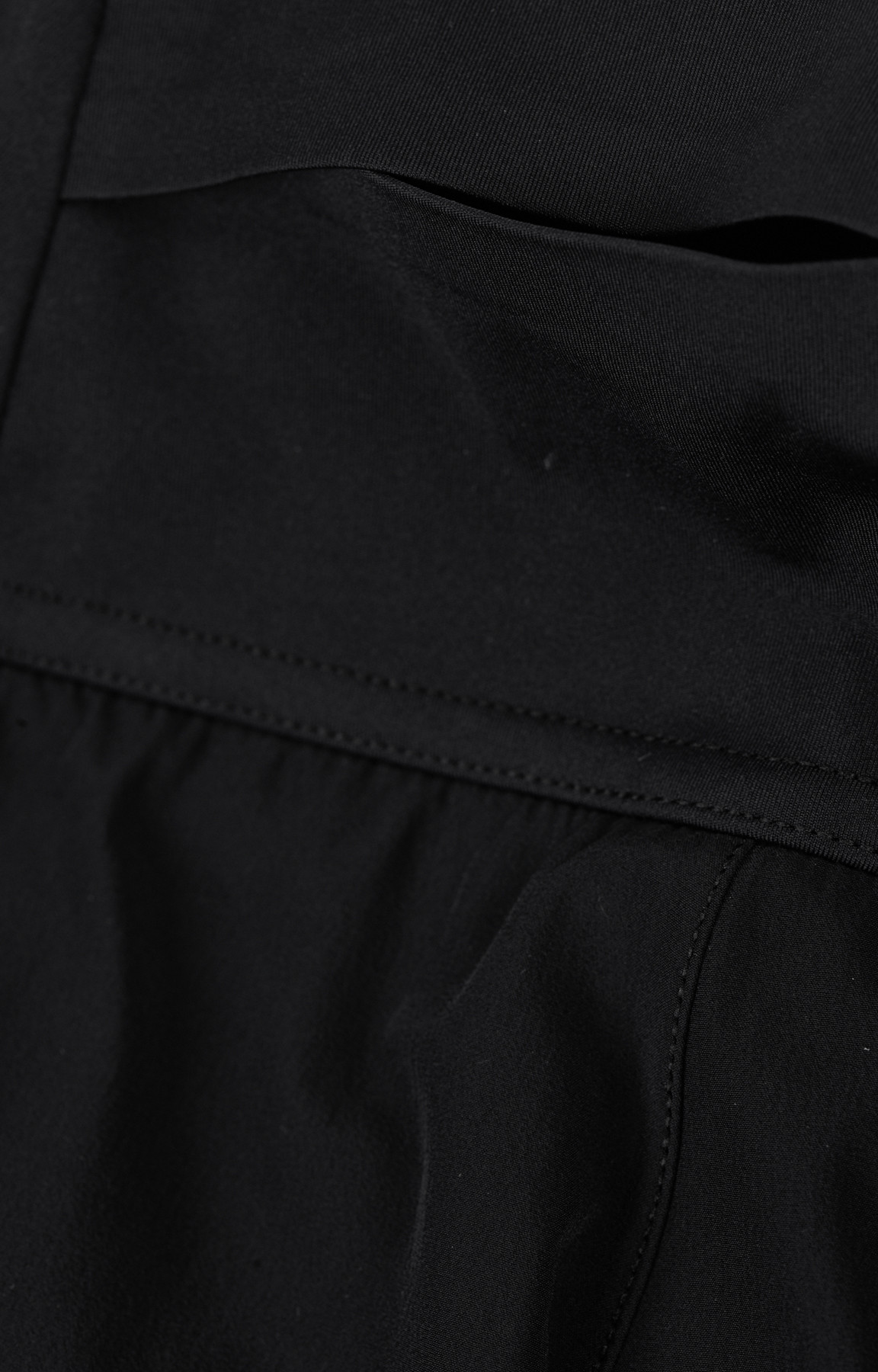 ON W - Running Shorts - Black