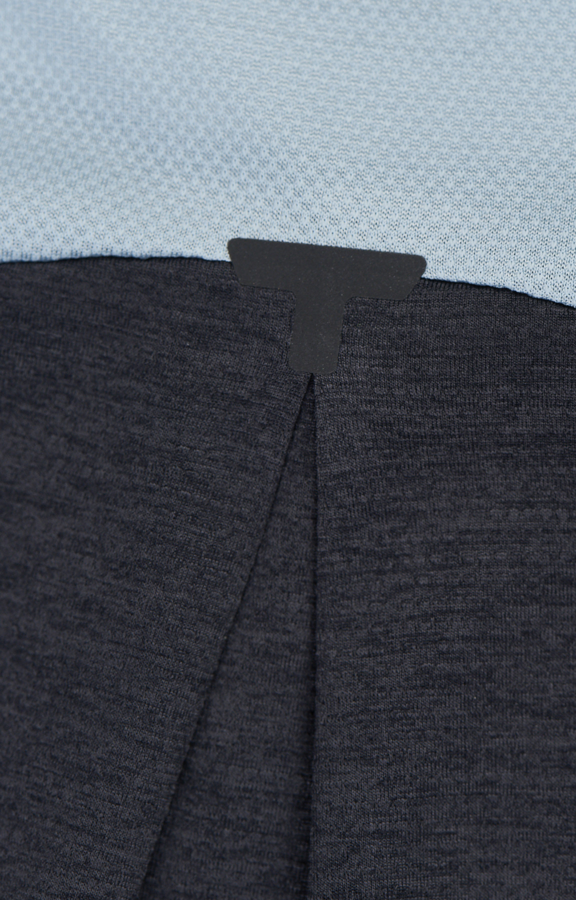 ON W - Performance-T - Sea Black
