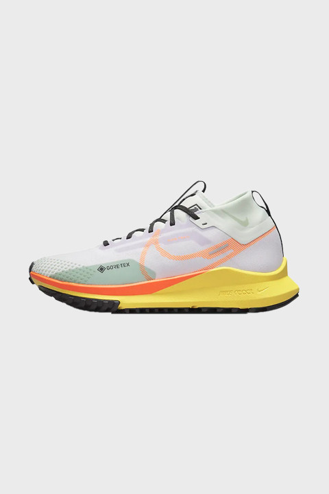 NIKE TRAIL - React Pegasus Trail 4 GORE-TEX - BARELY GRAPE TOTAL ORANGE