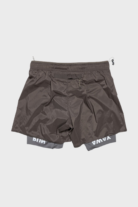 SATISFY - TECHSILK™ 8" SHORTS - QUICKSAND