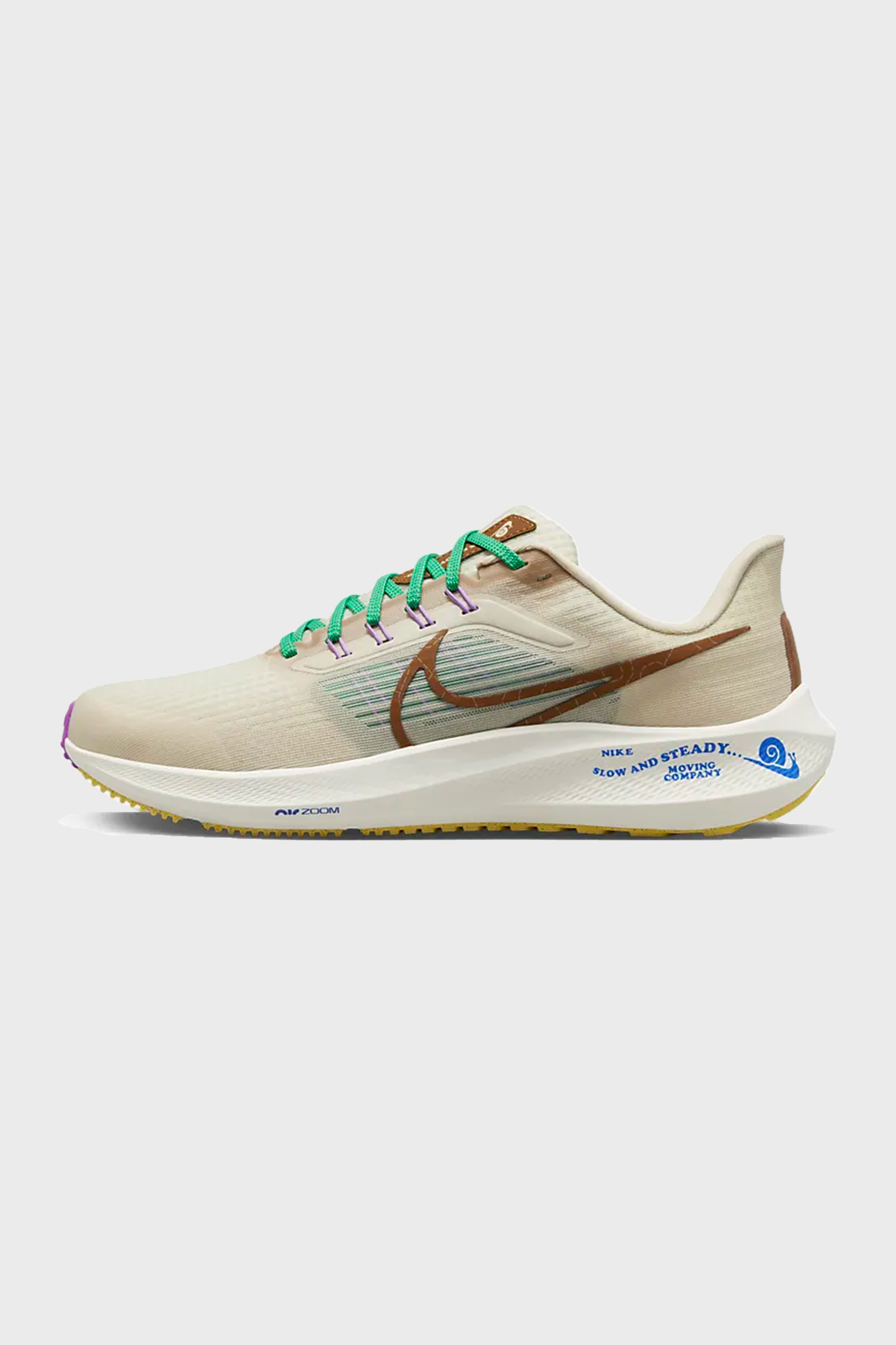 Nike - Air Zoom pegasus 39 - Sanddrift Ale Brown