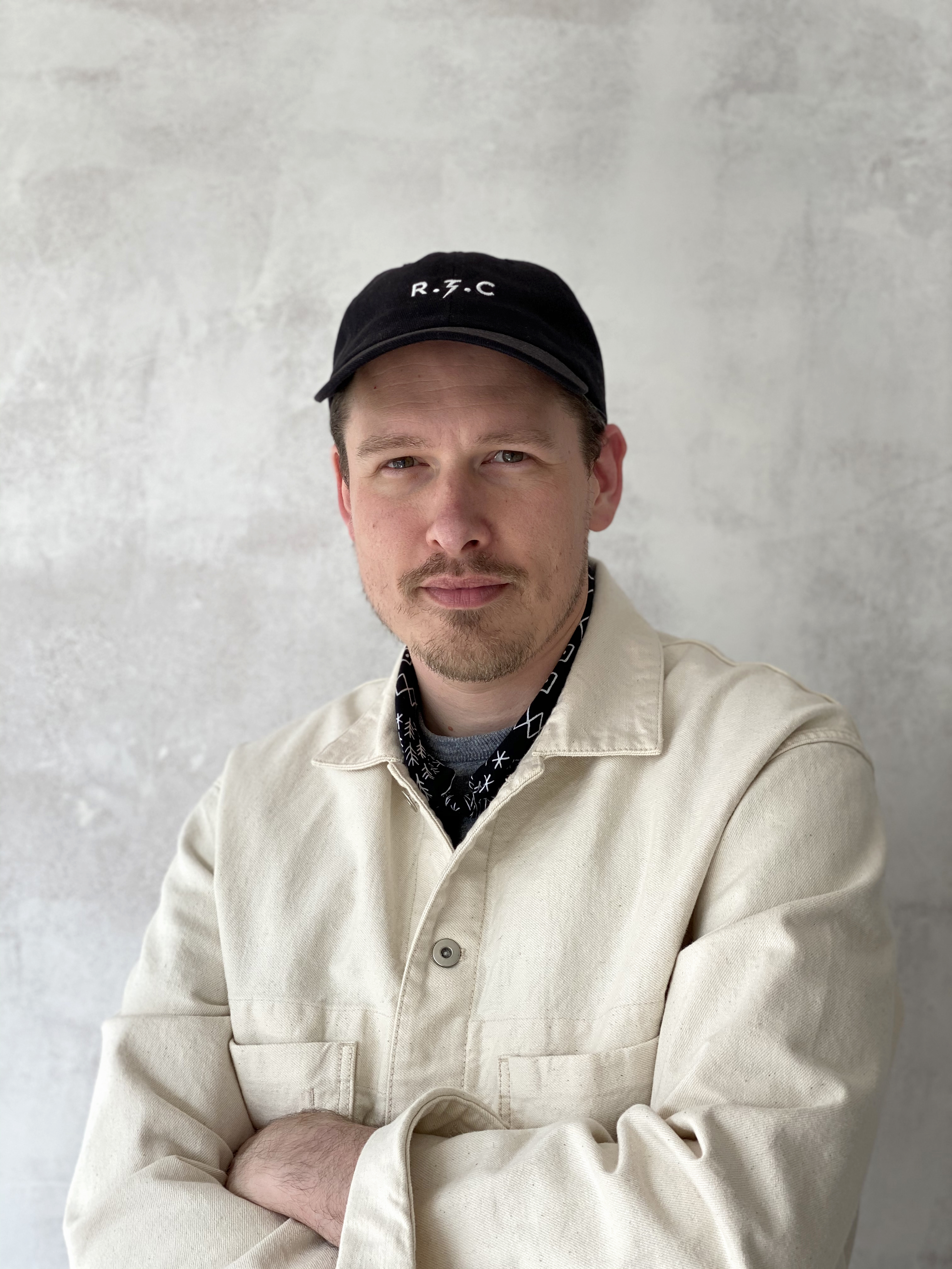 Portraits of runners
Christopher Moorby
COMMISSION STUDIO